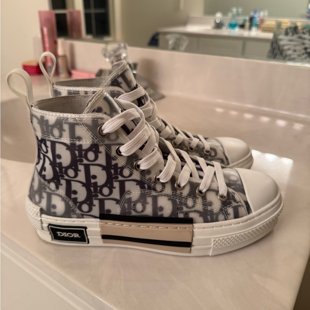Dior Shoes